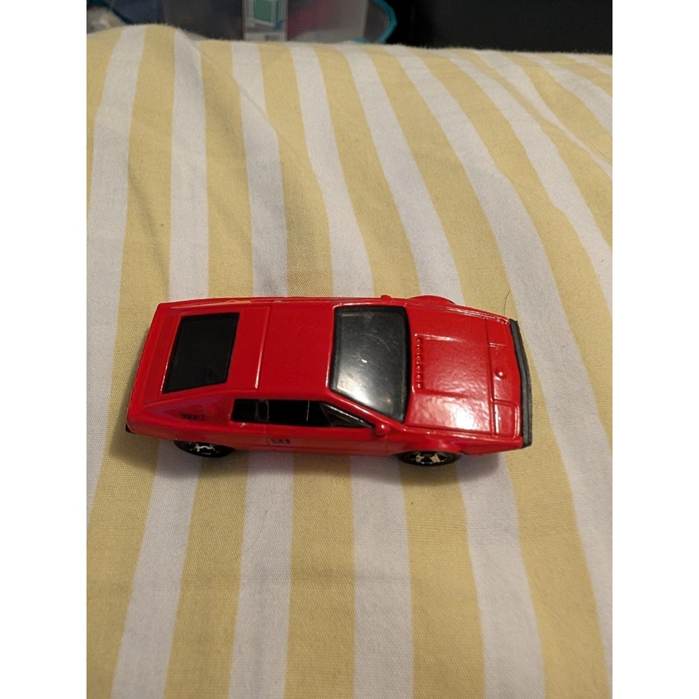 2014 HOT WHEELS LOTUS ESPRIT S1 RED 1:64 DIECAST 2 3/4" CAR W/ BLACK STRIPES
